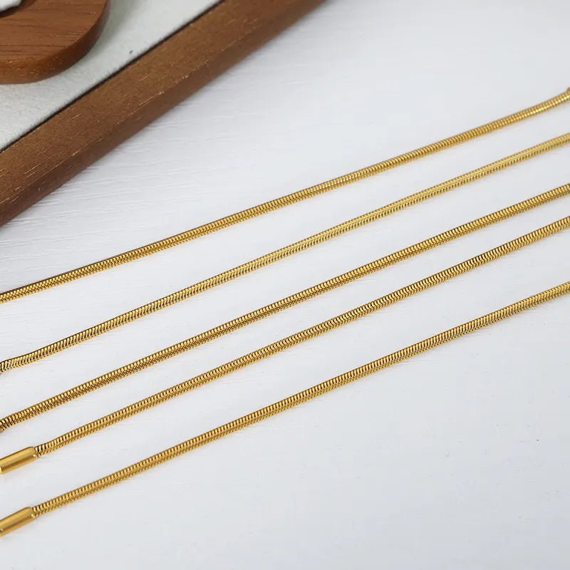 Simple Style Solid Color Titanium Steel 18K Gold Plated Bracelets In Bulk
