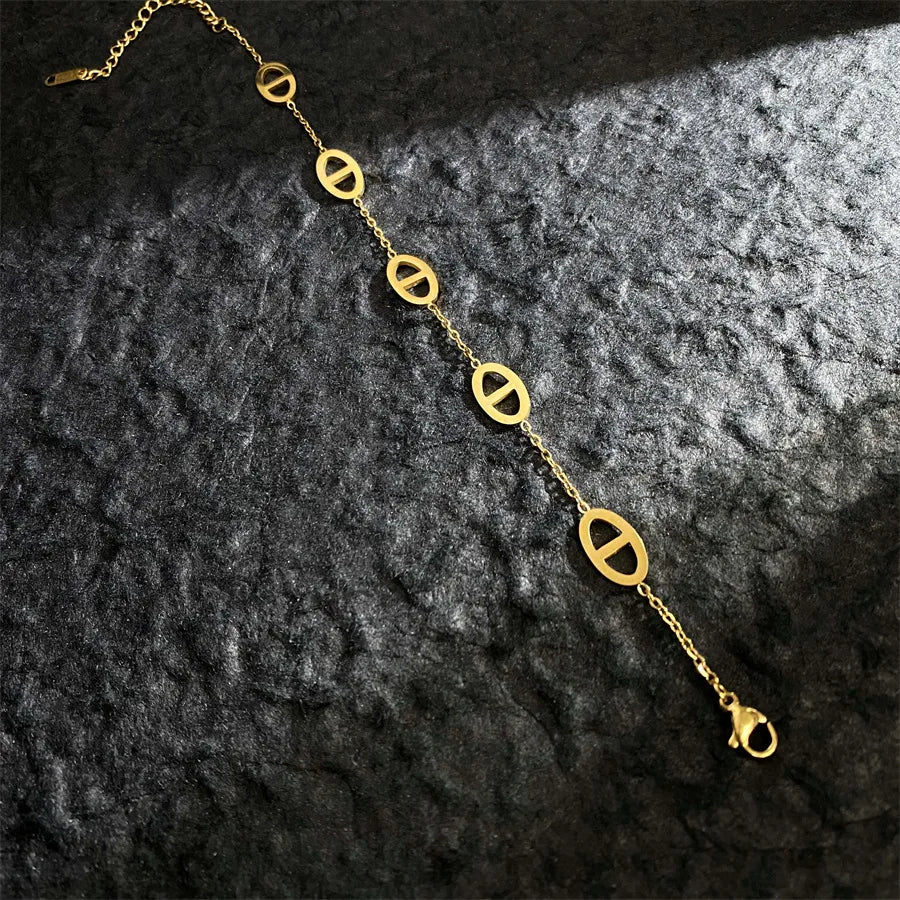 Simple Style Geometric Titanium Steel 18K Gold Plated Bracelets In Bulk