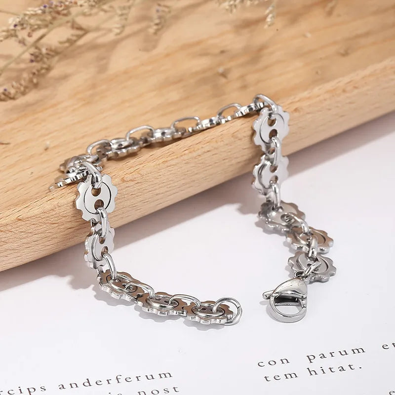 Simple Style Solid Color Titanium Steel 18K Gold Plated Bracelets In Bulk