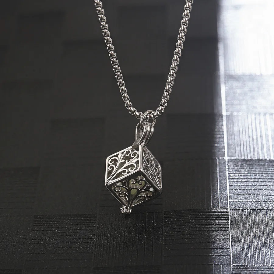 Hip-Hop Solid Color 304 Stainless Steel Polishing 18K Gold Plated Unisex Pendant Necklace