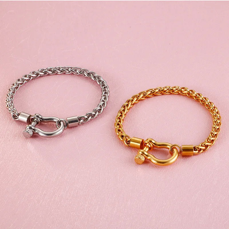 Fashion Geometric Titanium Steel 18K Gold Plated Bracelets In Bulk