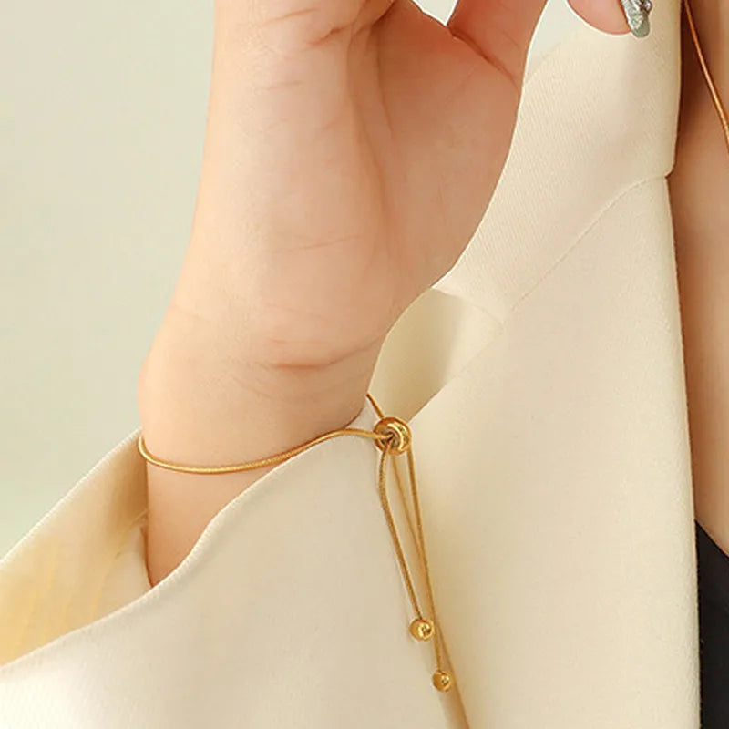 simple style solid color stainless steel 14k gold plated bracelets in bulk