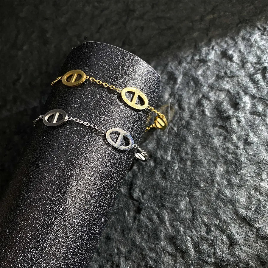 Simple Style Geometric Titanium Steel 18K Gold Plated Bracelets In Bulk