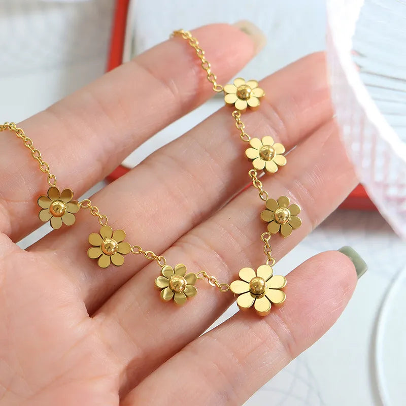 French Style Flower 304 Stainless Steel 18K Gold Plated Bracelets In Bulk