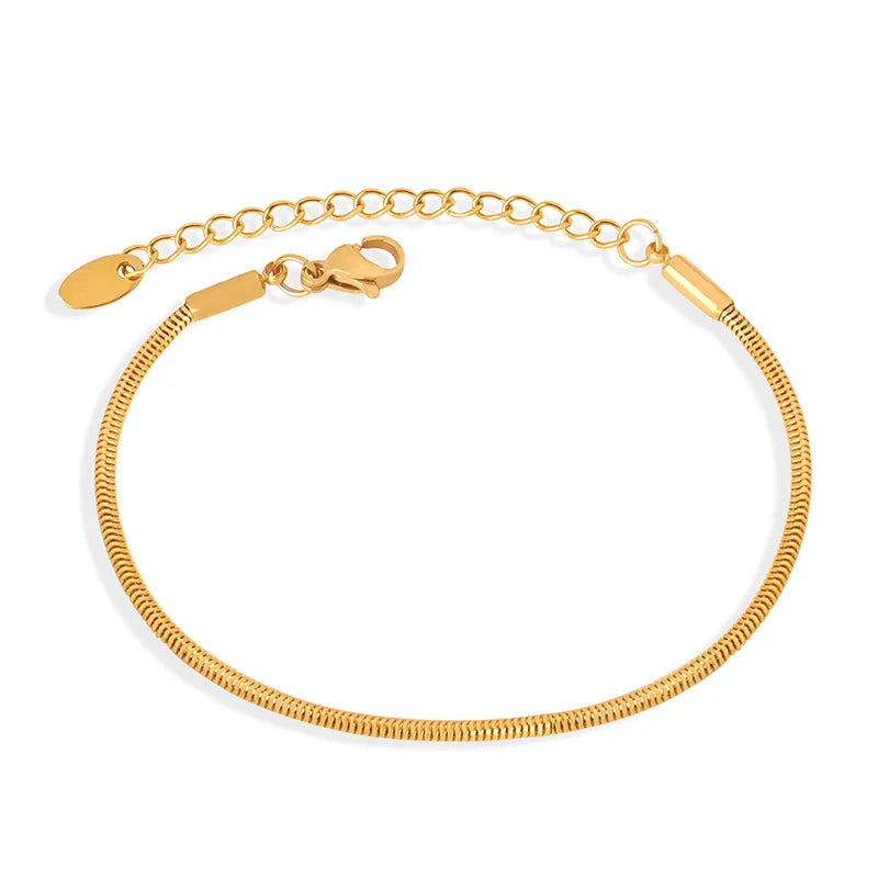 Simple Style Solid Color Titanium Steel 18K Gold Plated Bracelets In Bulk