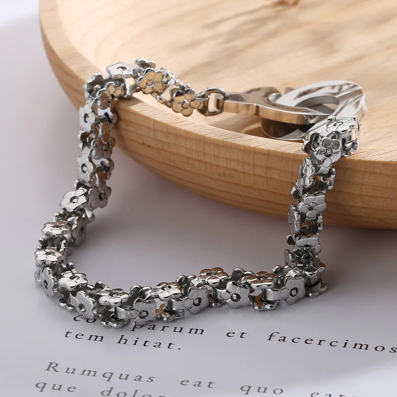 Elegant Flower Titanium Steel 18K Gold Plated Bracelets In Bulk
