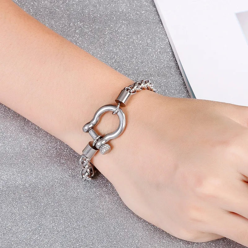 Fashion Geometric Titanium Steel 18K Gold Plated Bracelets In Bulk