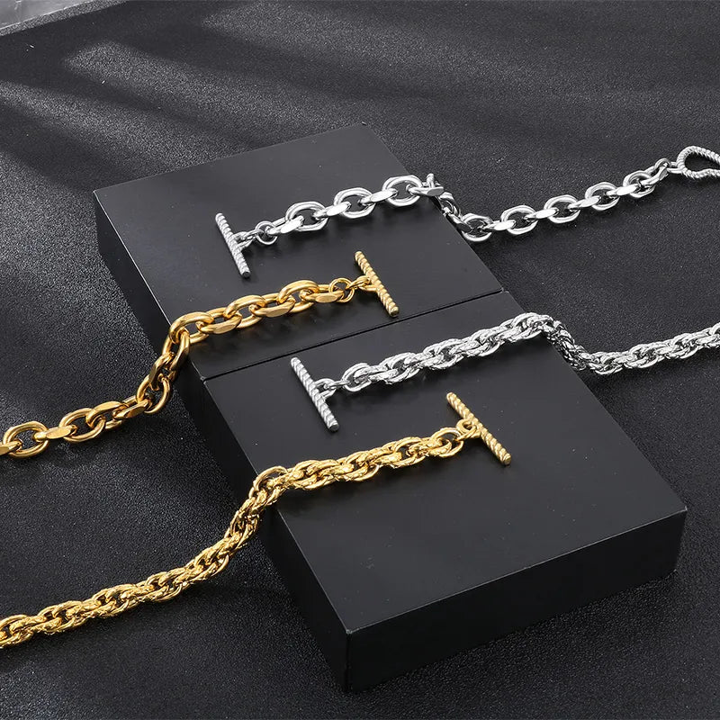 Simple Style Heart Shape Stainless Steel 18K Gold Plated Bracelets In Bulk