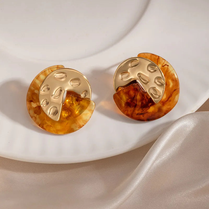 Round Hammered Stud Earrings for Women in Dyed Black Titanium Steel with Amber Inlay