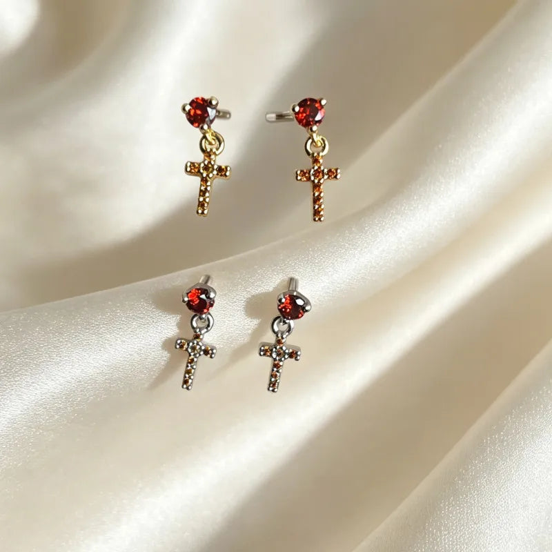 Unisex Cross Lip Ring in 316 Stainless Steel with Zircon Inlay, Available in Gold