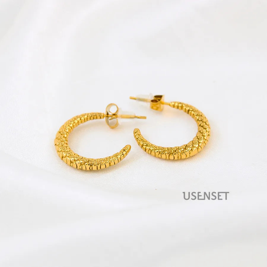 Women’s Gold Horns Stud Earrings with Electroplated Coating and Durable 304 Stainless Steel Posts
