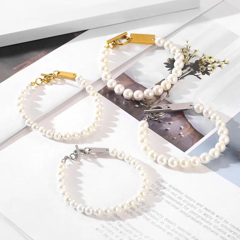Elegant Simple Style Solid Color Stainless Steel 18K Gold Plated Bracelets In Bulk